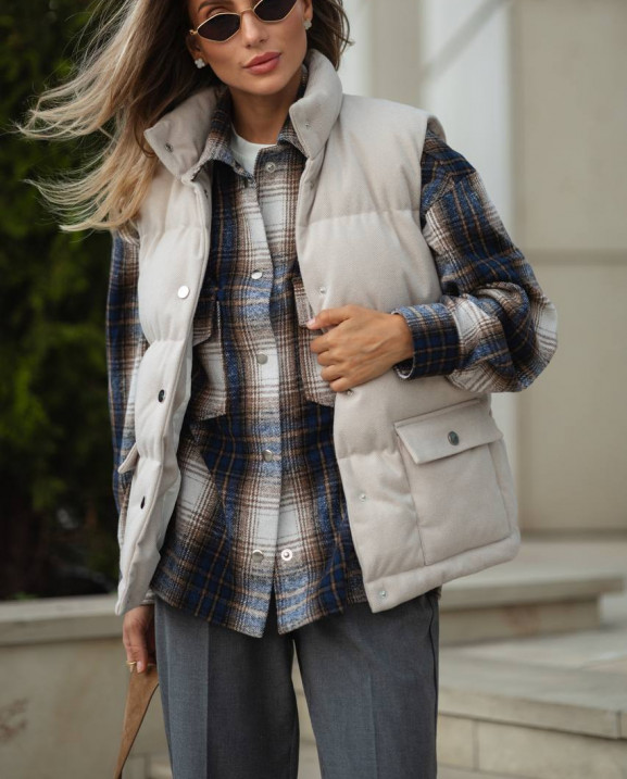 17/1 Жилетка пухова кашемірова на кнопках